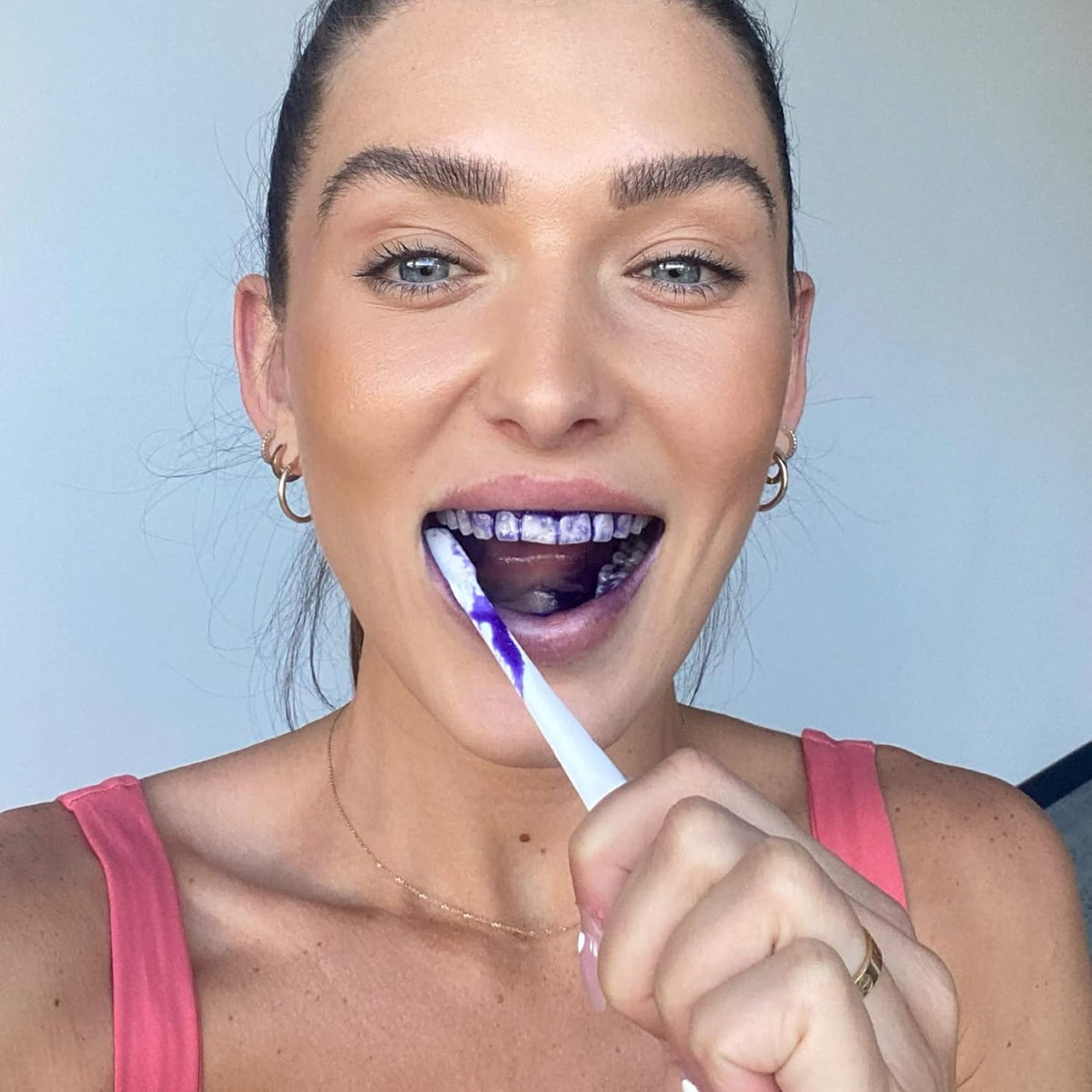 Smile v34 Advanced Teeth Whitening and Stains Removal Serum